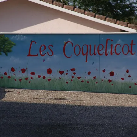 Les Coquelicots Kwatera prywatna *