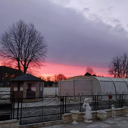 Les Coquelicots Homestay Pompejac